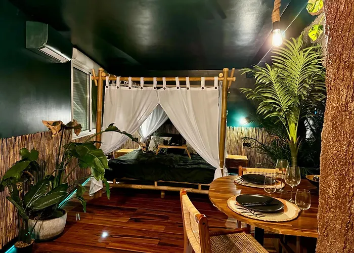 Jungle Love Room